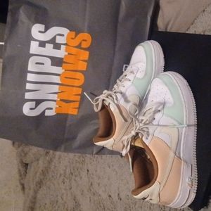 Nike Dunks size USA 4 ,Light Green white & Light Pink